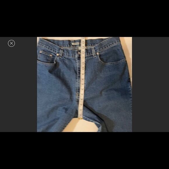 ST. John’s Bay,Women’s stretch Jeans, 33” waist - Picture 7 of 10